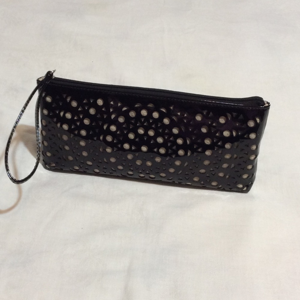 SR black wristlet